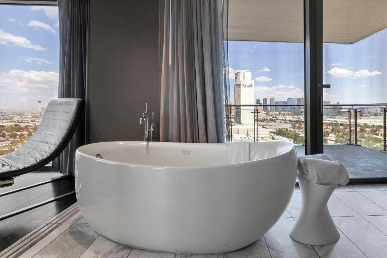 Huge Modern Luxury 17 Floor Panoramic Corner Suite With Open Balcony Лас-Вегас Екстер'єр фото