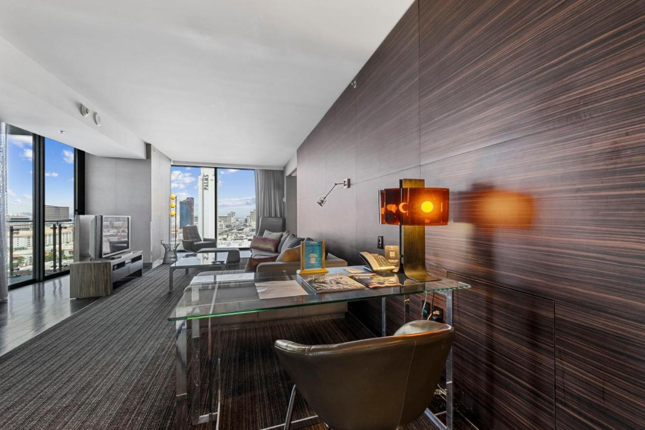 Huge Modern Luxury 17 Floor Panoramic Corner Suite With Open Balcony Лас-Вегас Екстер'єр фото