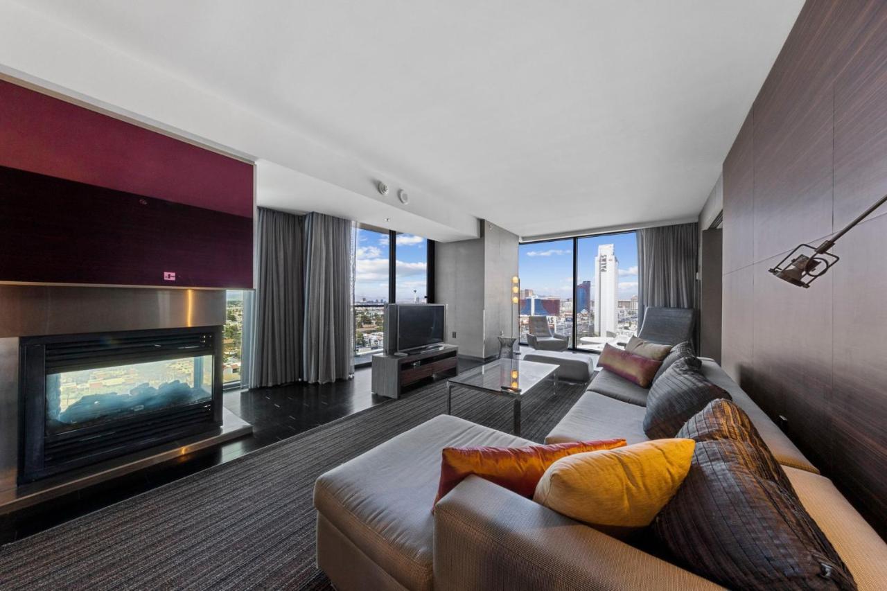 Huge Modern Luxury 17 Floor Panoramic Corner Suite With Open Balcony Лас-Вегас Екстер'єр фото